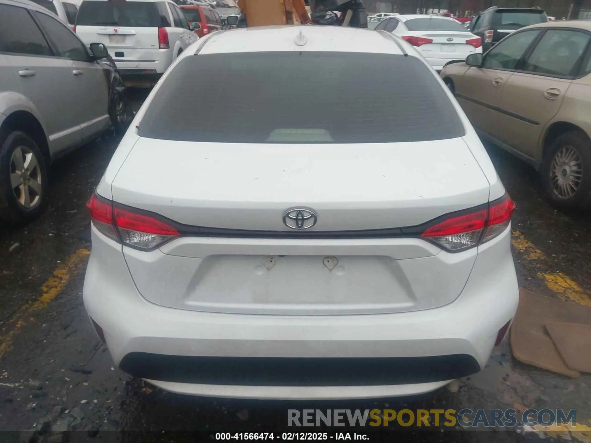 16 fotografías del automóvil dañado JTDVPMAE1N3015681 TOYOTA COROLLA 2022