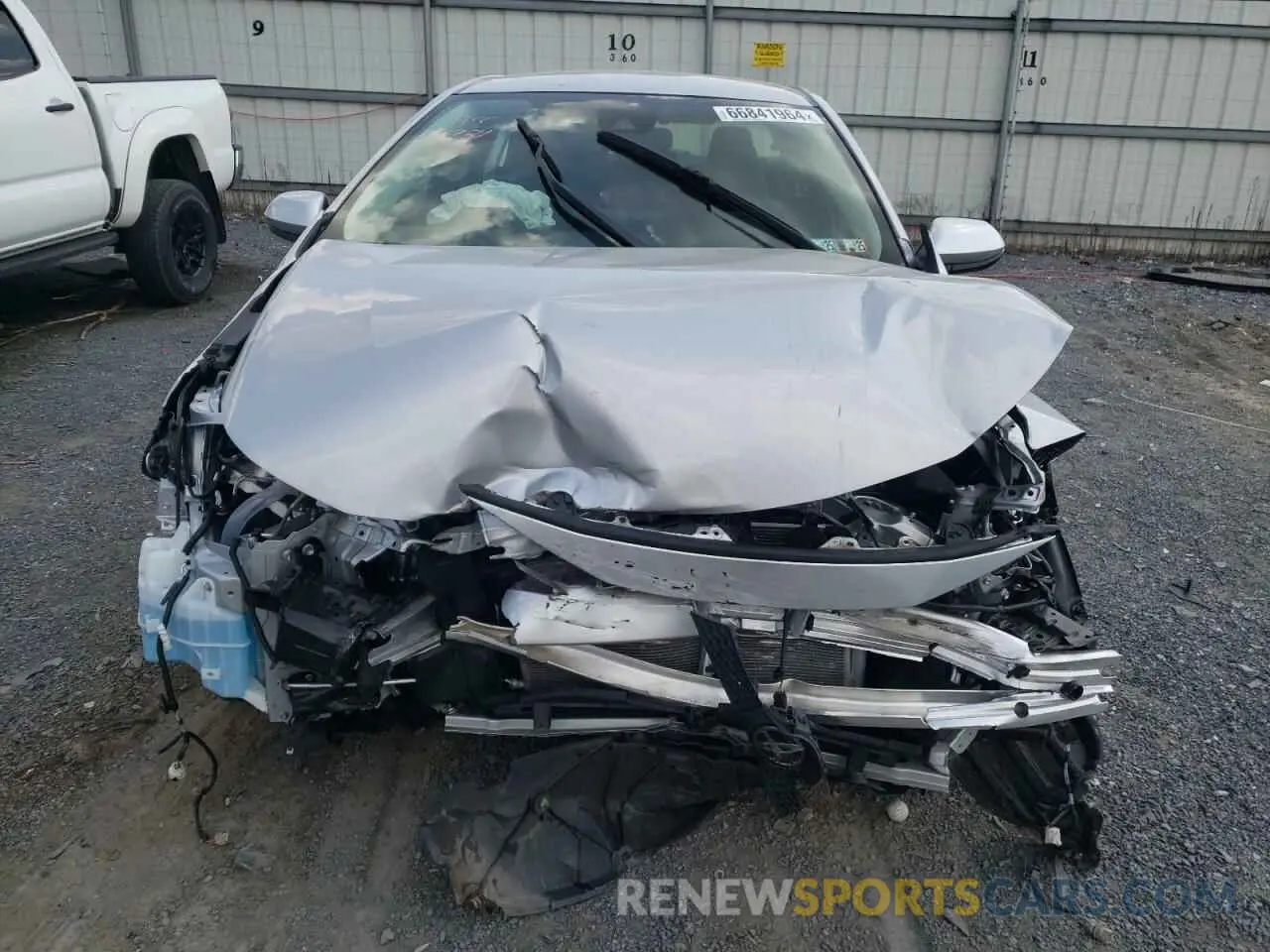 5 fotografías del automóvil dañado JTDVPMAE5N3017577 TOYOTA COROLLA 2022