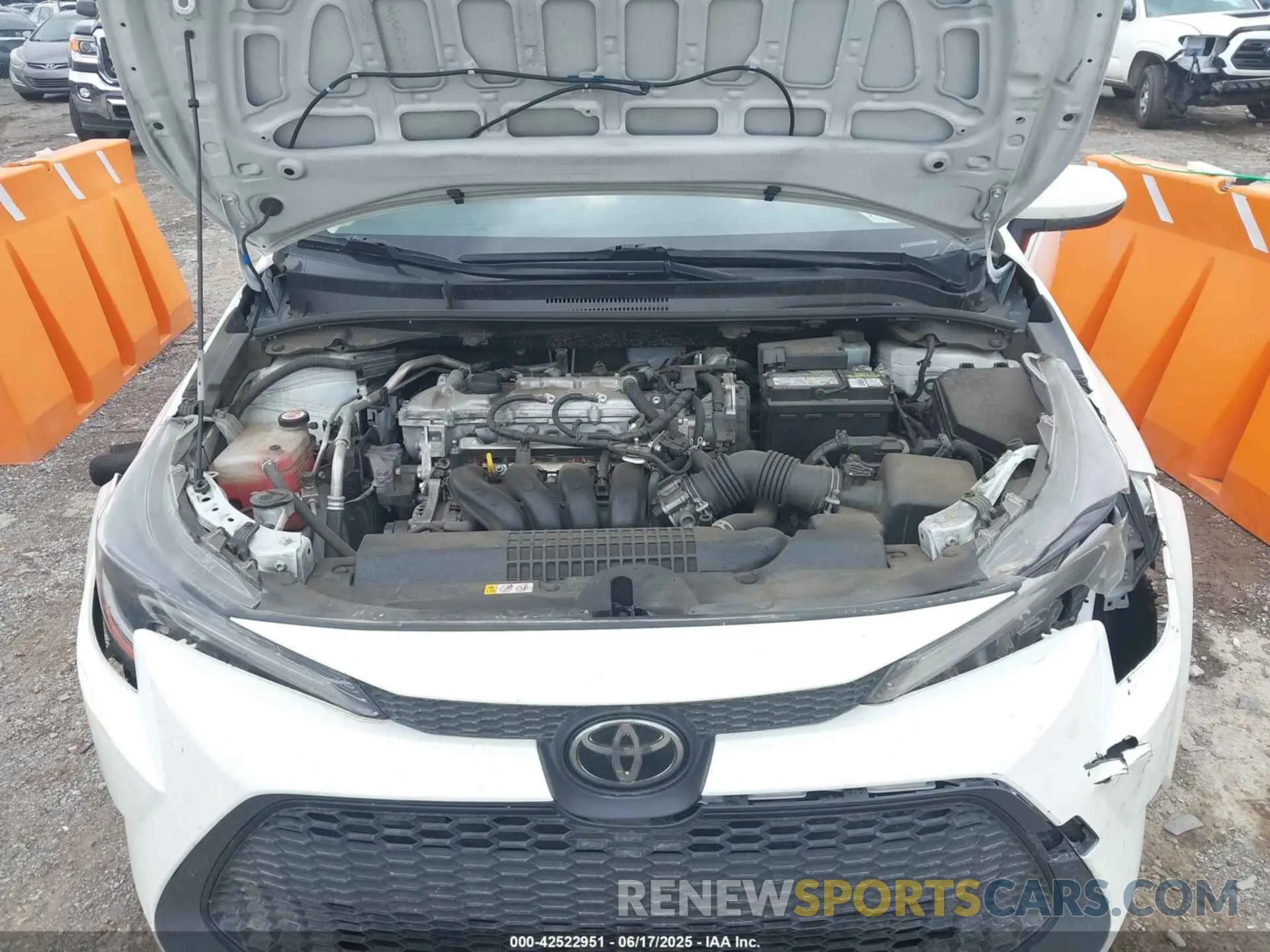 10 fotografías del automóvil dañado JTDVPMAE5NJ202319 TOYOTA COROLLA 2022
