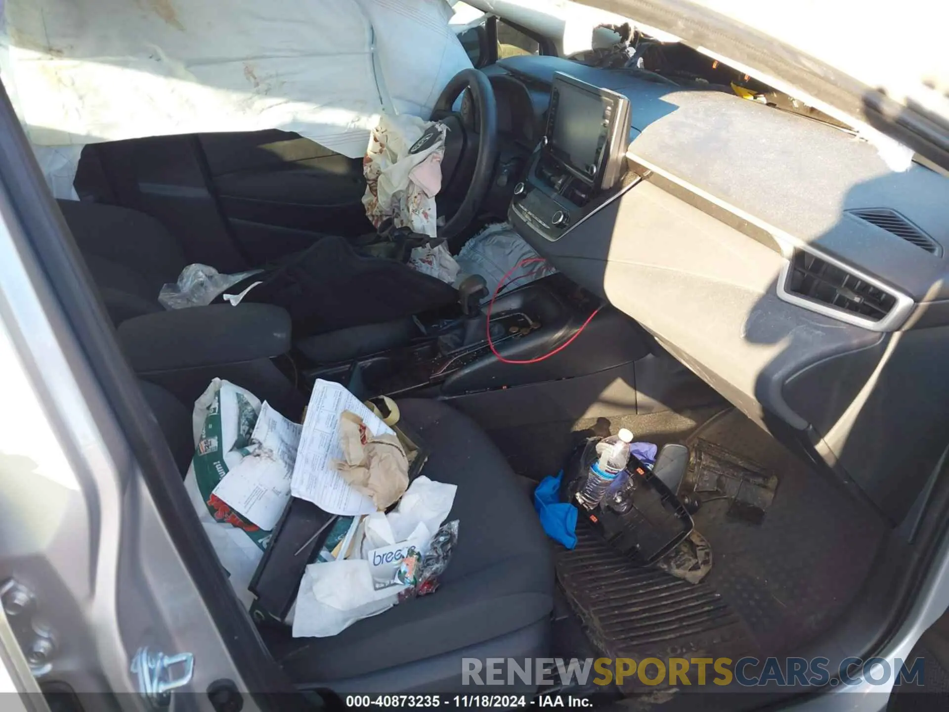 5 fotografías del automóvil dañado JTDVPMAE5NJ221999 TOYOTA COROLLA 2022