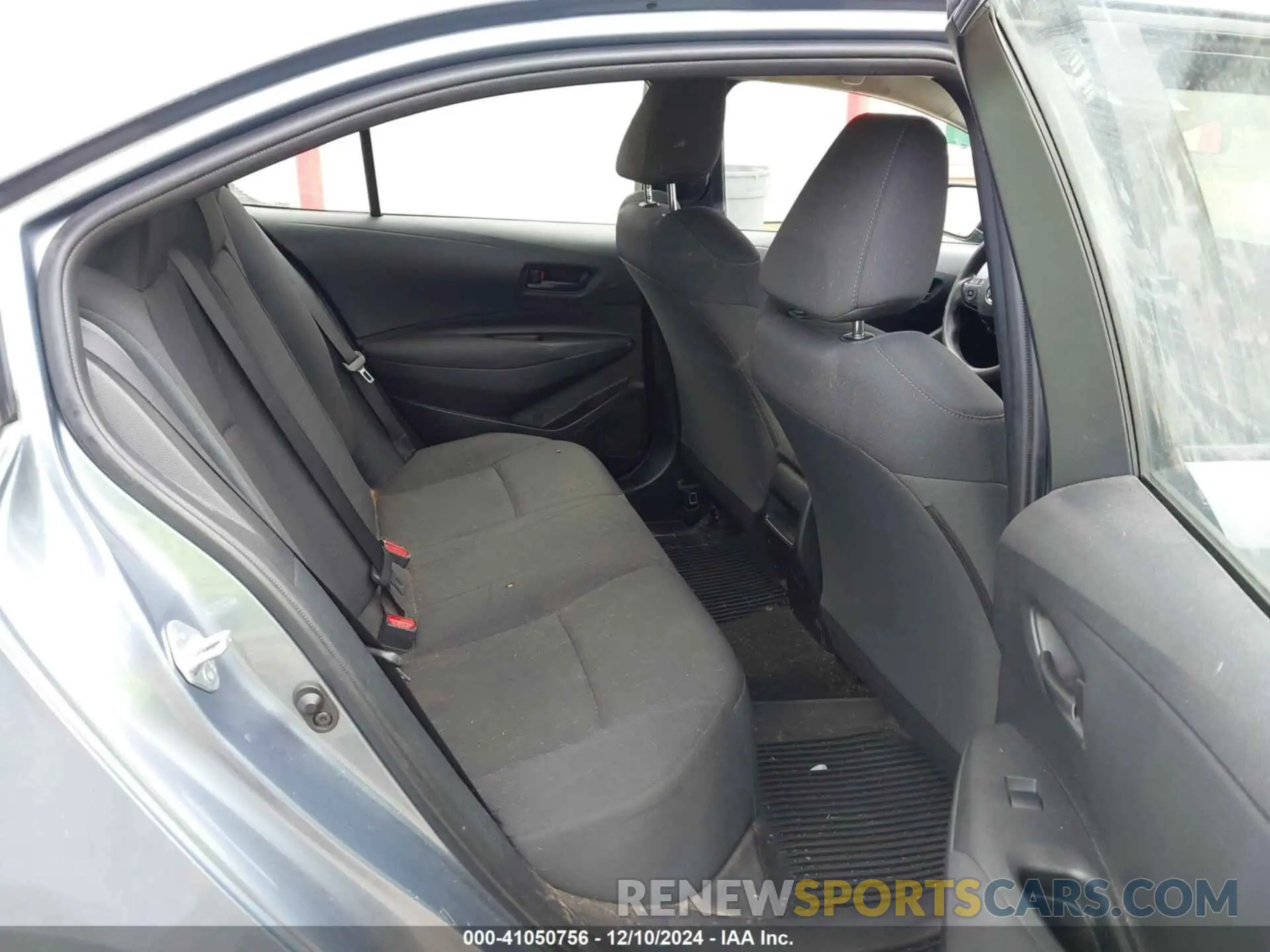 8 fotografías del automóvil dañado JTDVPMAE6NJ198913 TOYOTA COROLLA 2022