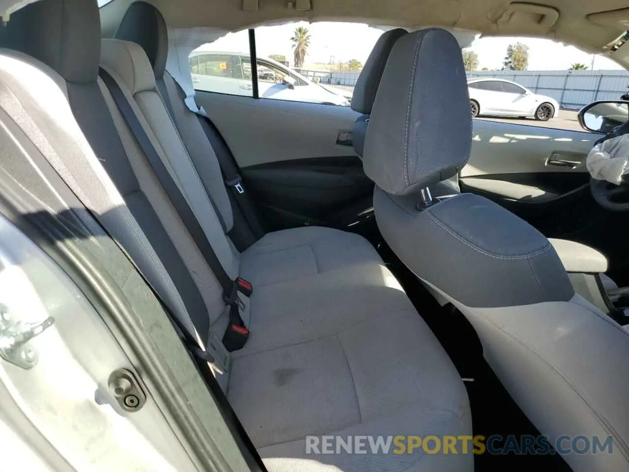 10 fotografías del automóvil dañado JTDVPMAE7NJ205335 TOYOTA COROLLA 2022