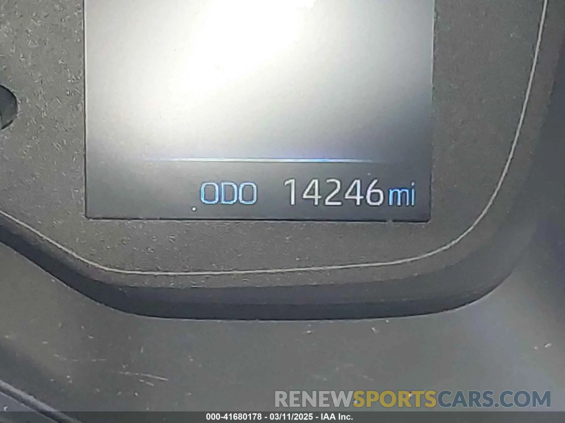 15 fotografías del automóvil dañado JTDVPMAEXN3004033 TOYOTA COROLLA 2022