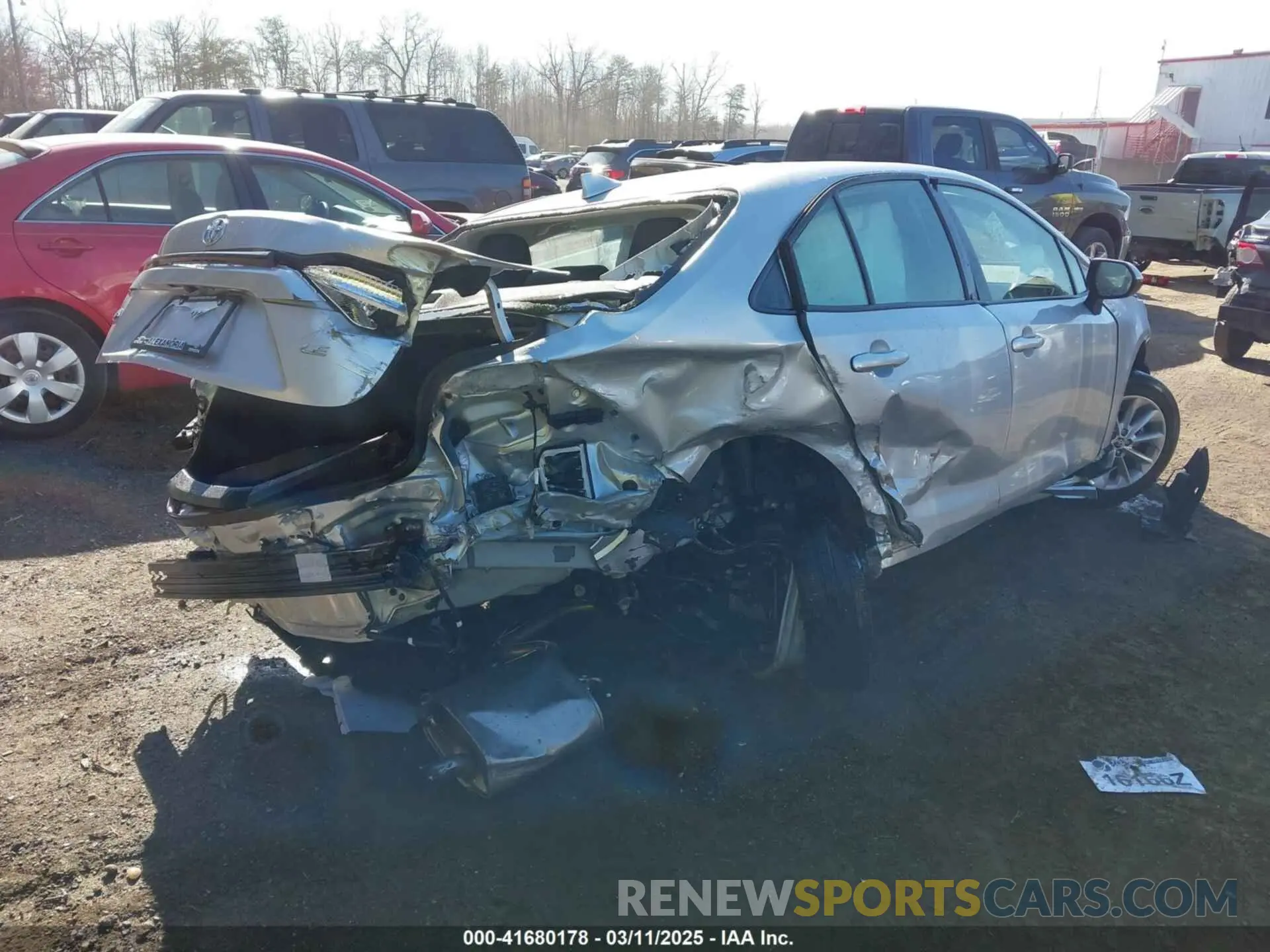 4 fotografías del automóvil dañado JTDVPMAEXN3004033 TOYOTA COROLLA 2022