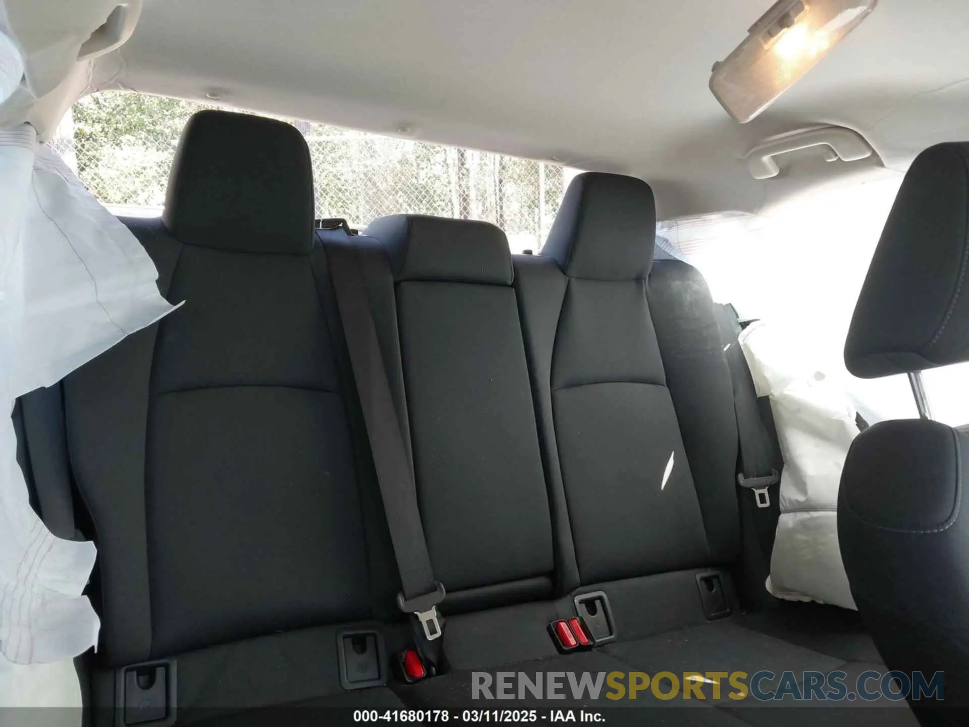 8 fotografías del automóvil dañado JTDVPMAEXN3004033 TOYOTA COROLLA 2022