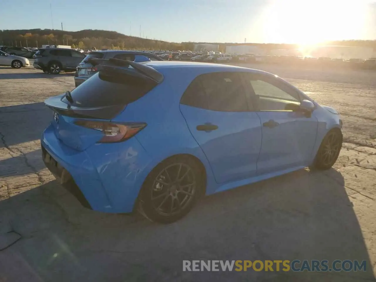 3 fotografías del automóvil dañado JTNB4MBEXN3157436 TOYOTA COROLLA 2022
