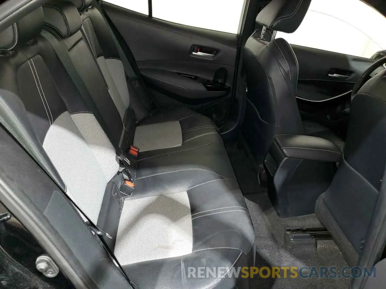 10 fotografías del automóvil dañado JTNC4MBE1N3161735 TOYOTA COROLLA 2022