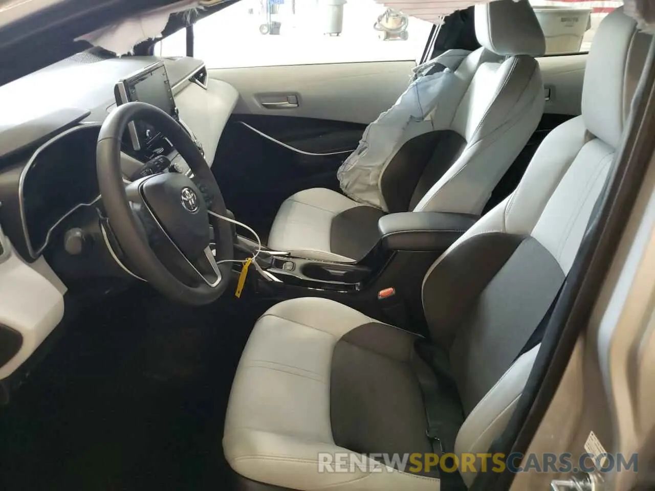 5 fotografías del automóvil dañado JTNC4MBE3N3162708 TOYOTA COROLLA 2022