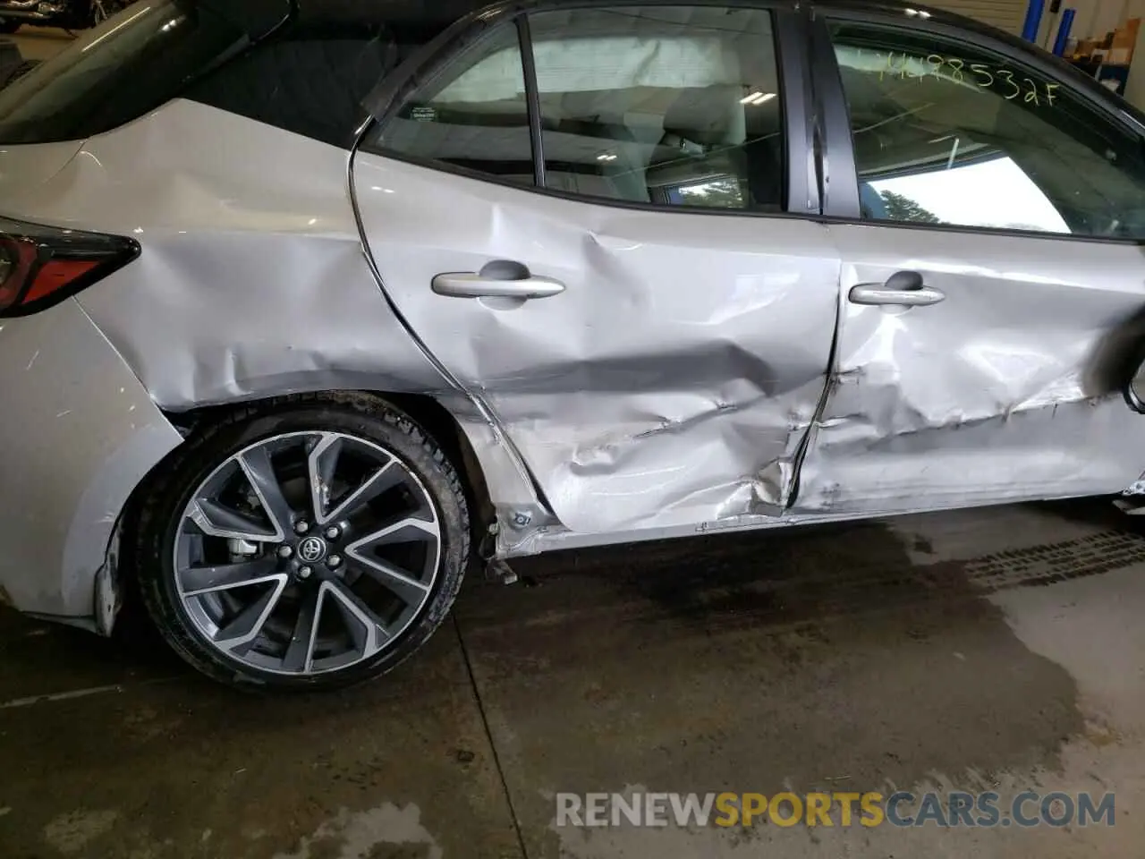 9 fotografías del automóvil dañado JTNC4MBE3N3162708 TOYOTA COROLLA 2022