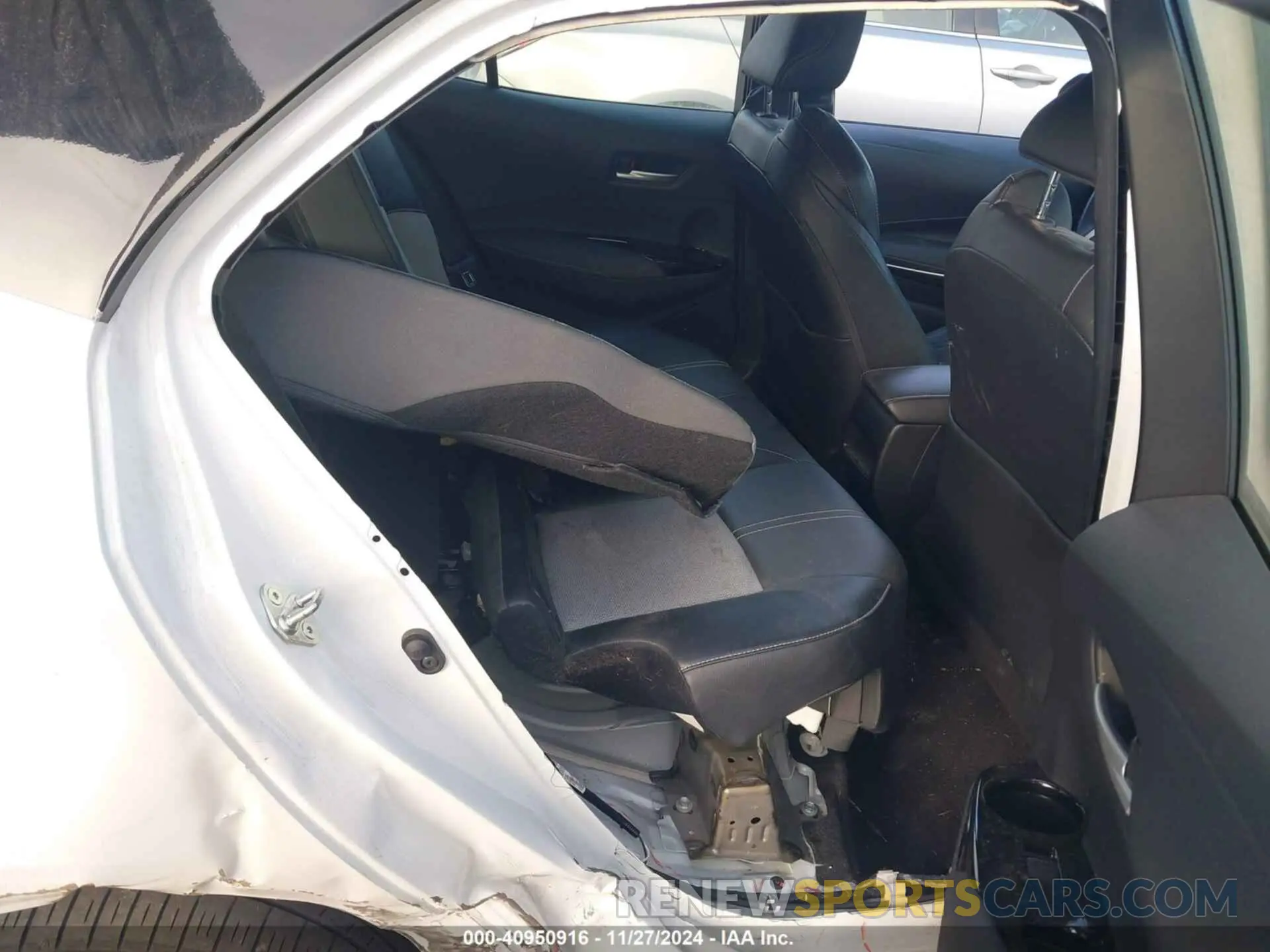 8 fotografías del automóvil dañado JTNC4MBE3N3189522 TOYOTA COROLLA 2022
