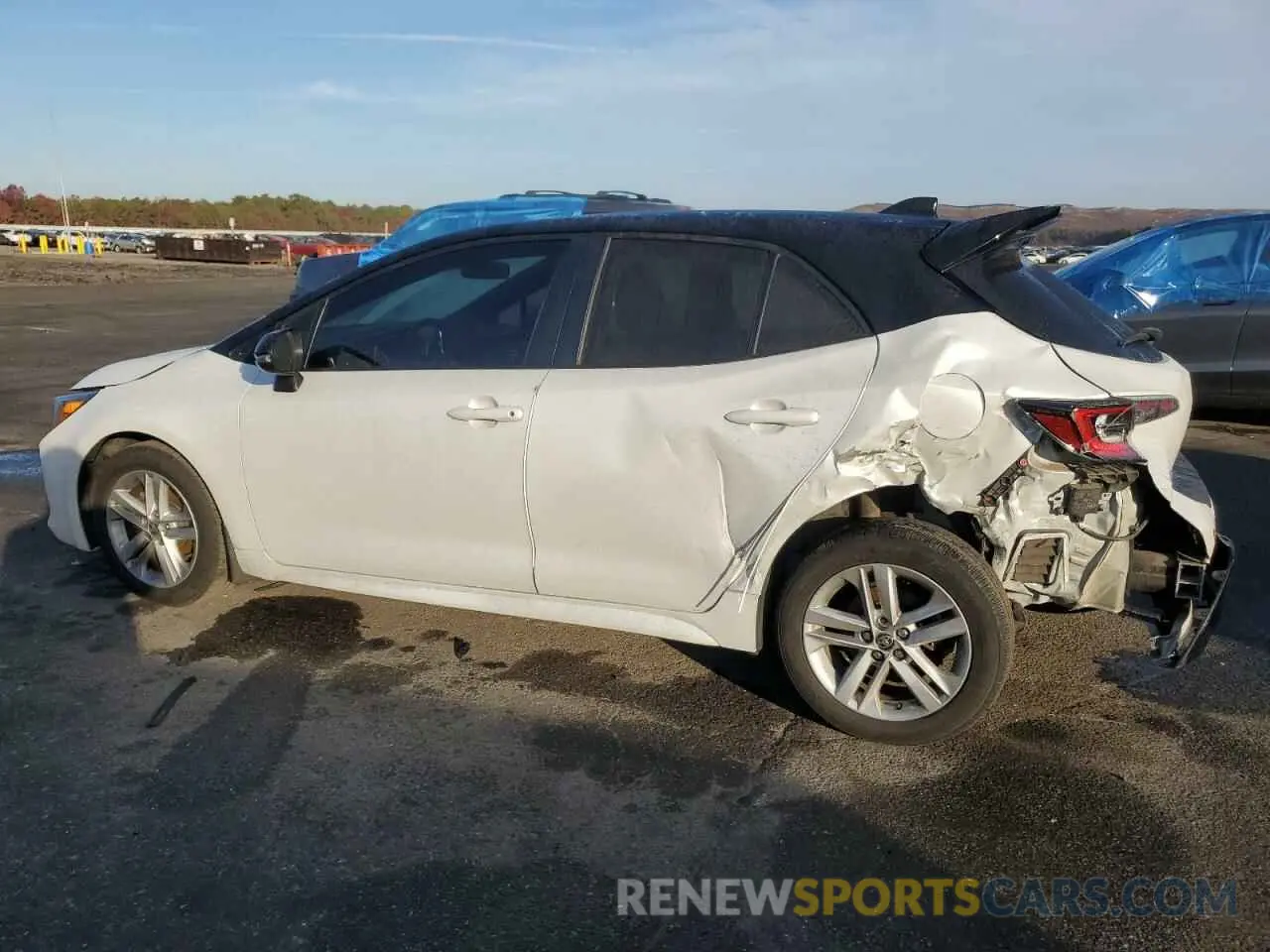 2 fotografías del automóvil dañado JTND4MBE0N3180264 TOYOTA COROLLA 2022