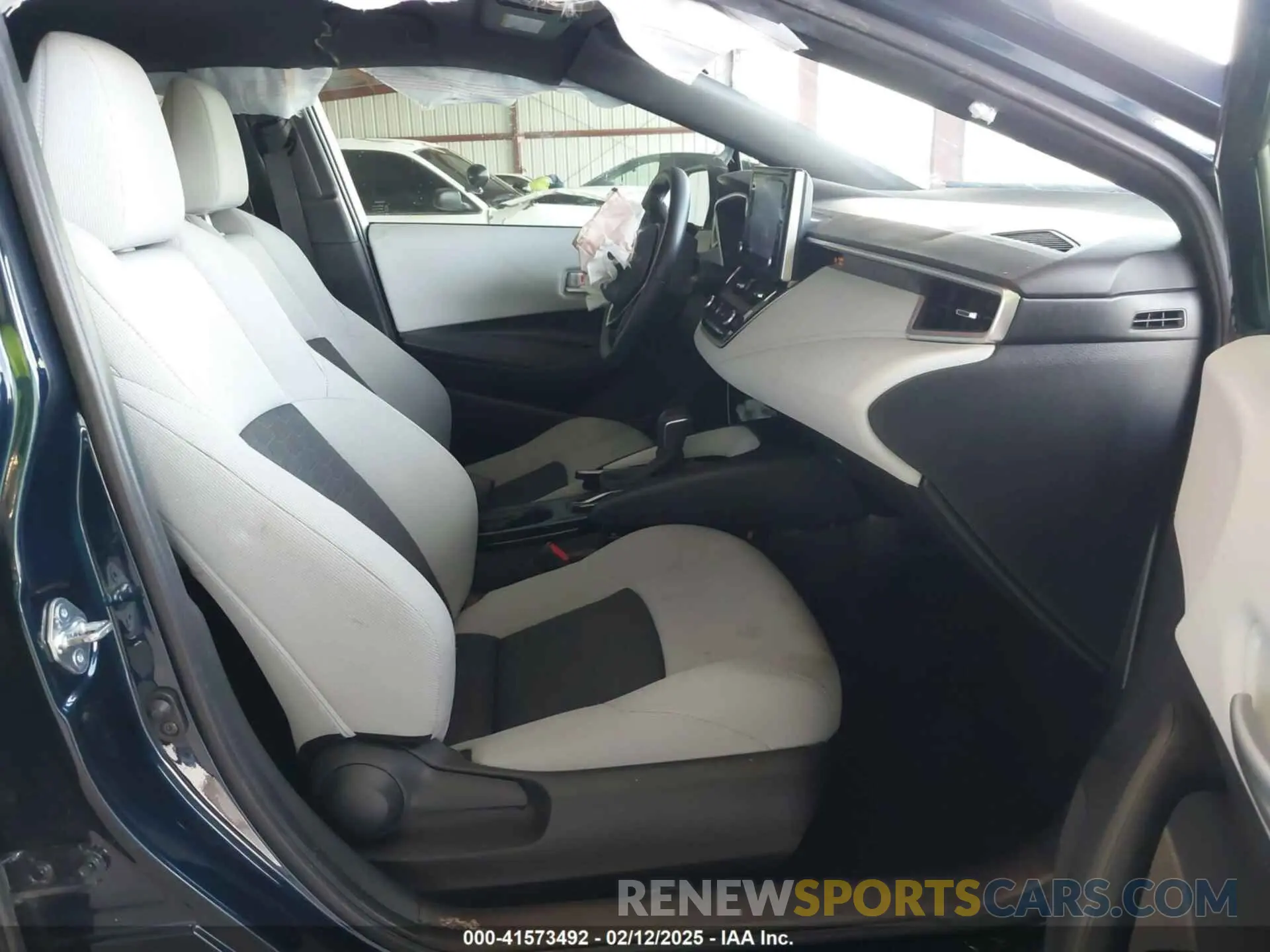 5 fotografías del automóvil dañado JTND4MBE1N3165370 TOYOTA COROLLA 2022