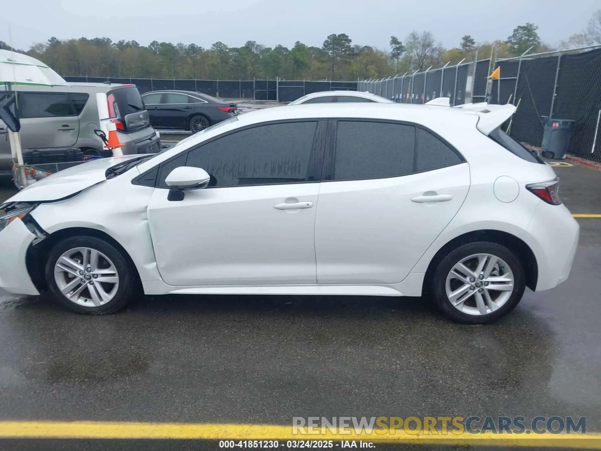 14 fotografías del automóvil dañado JTND4MBE2N3182758 TOYOTA COROLLA 2022