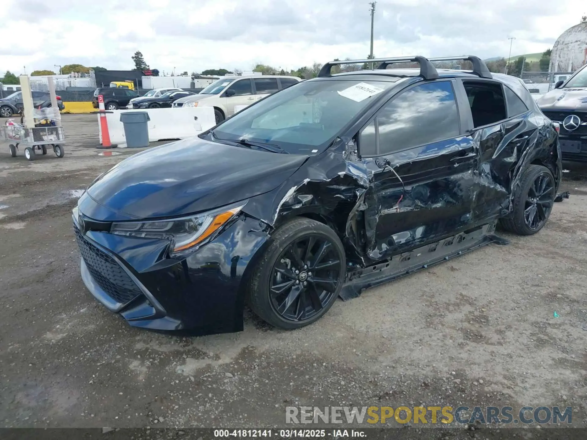 2 fotografías del automóvil dañado JTND4MBE4N3179571 TOYOTA COROLLA 2022
