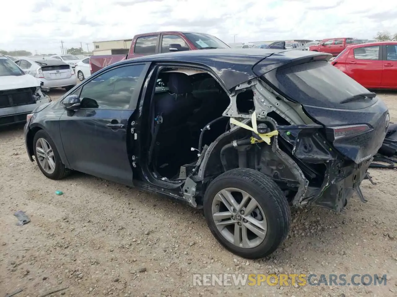 2 fotografías del automóvil dañado JTND4MBE4N3183541 TOYOTA COROLLA 2022