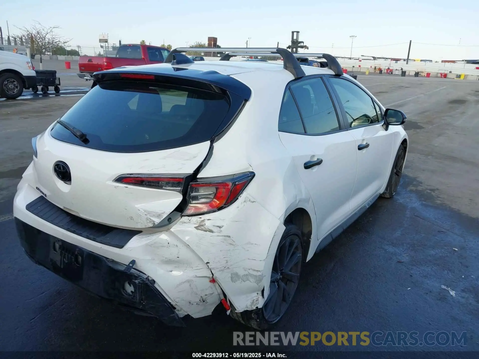 4 fotografías del automóvil dañado JTND4MBE6N3181838 TOYOTA COROLLA 2022