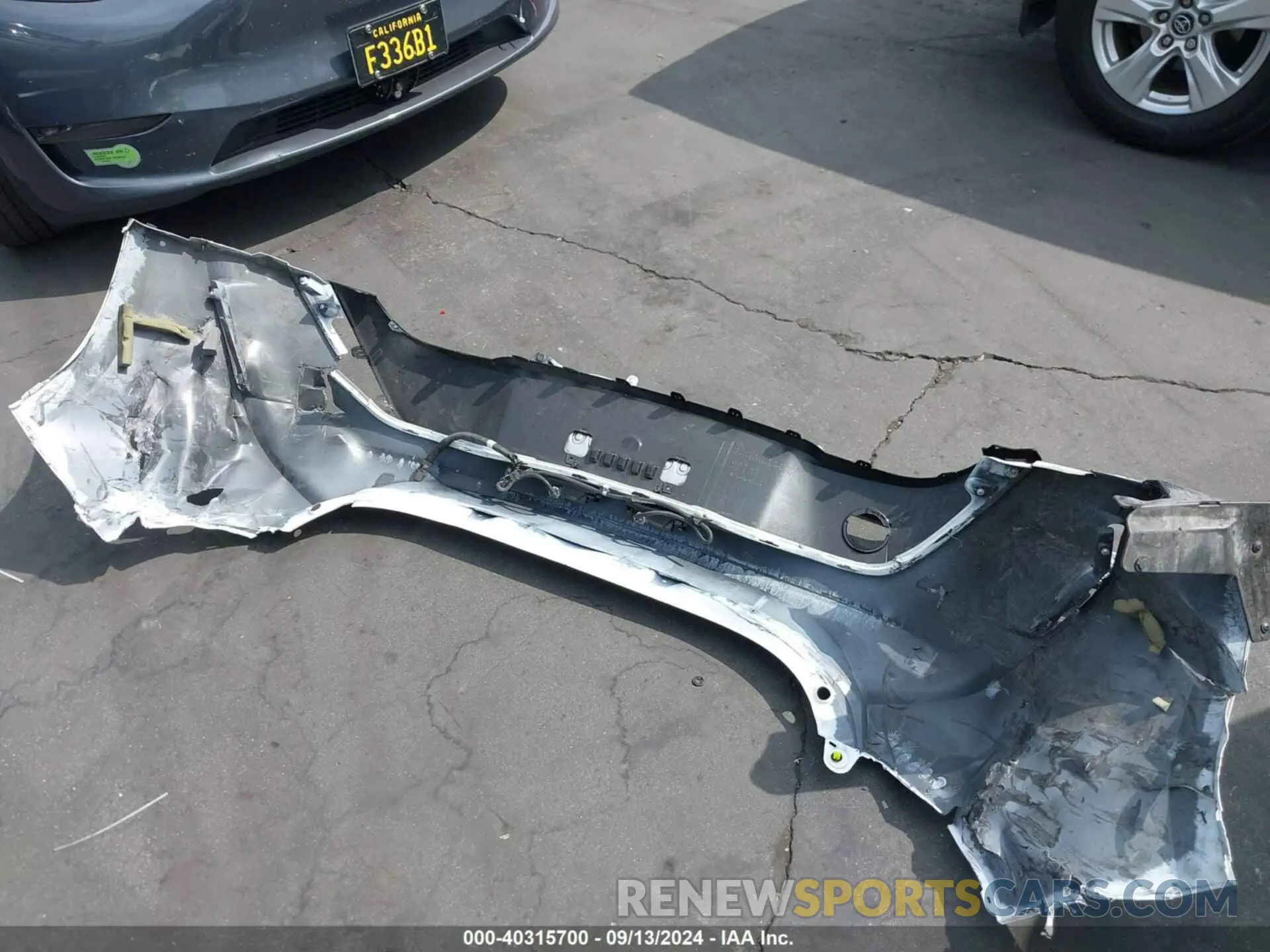 12 fotografías del automóvil dañado JTND4MBE9N3186970 TOYOTA COROLLA 2022