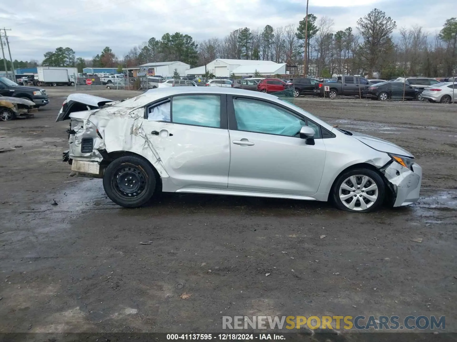 13 fotografías del automóvil dañado 5YFB4MDE0PP013003 TOYOTA COROLLA 2023