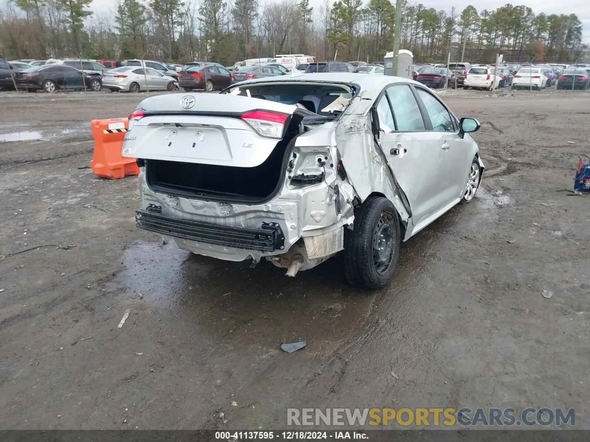 4 fotografías del automóvil dañado 5YFB4MDE0PP013003 TOYOTA COROLLA 2023
