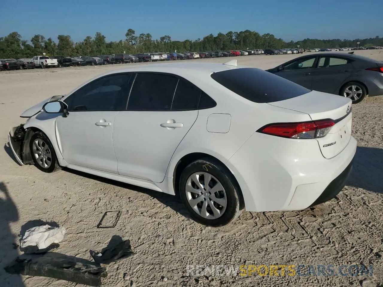 2 fotografías del automóvil dañado 5YFB4MDE0PP014720 TOYOTA COROLLA 2023