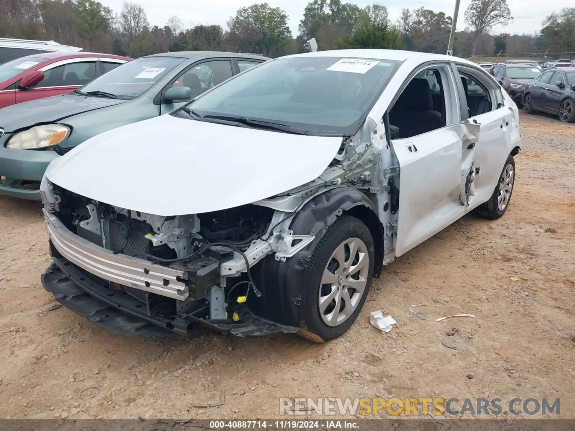 2 fotografías del automóvil dañado 5YFB4MDE0PP039715 TOYOTA COROLLA 2023