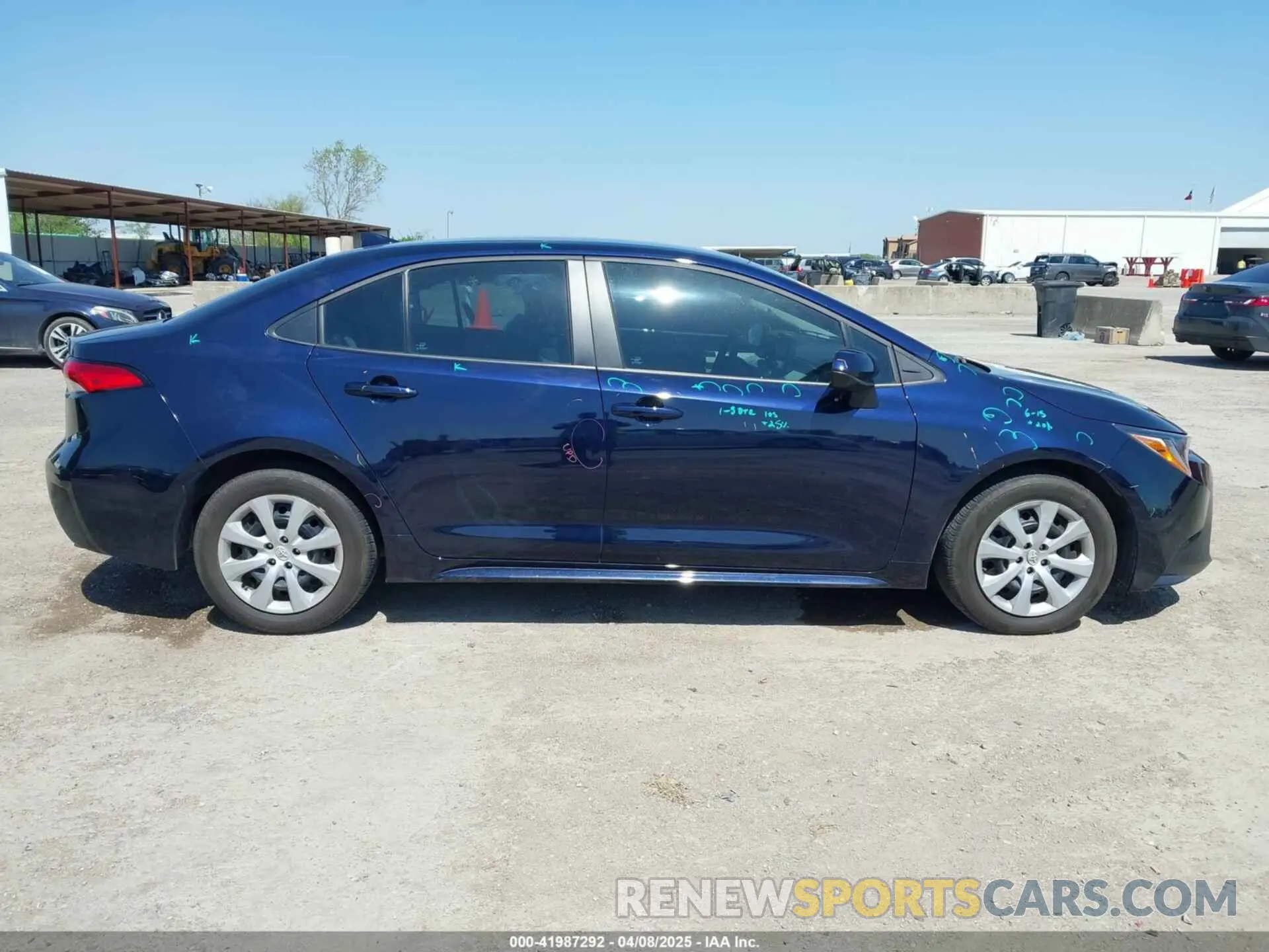 13 fotografías del automóvil dañado 5YFB4MDE0PP076618 TOYOTA COROLLA 2023