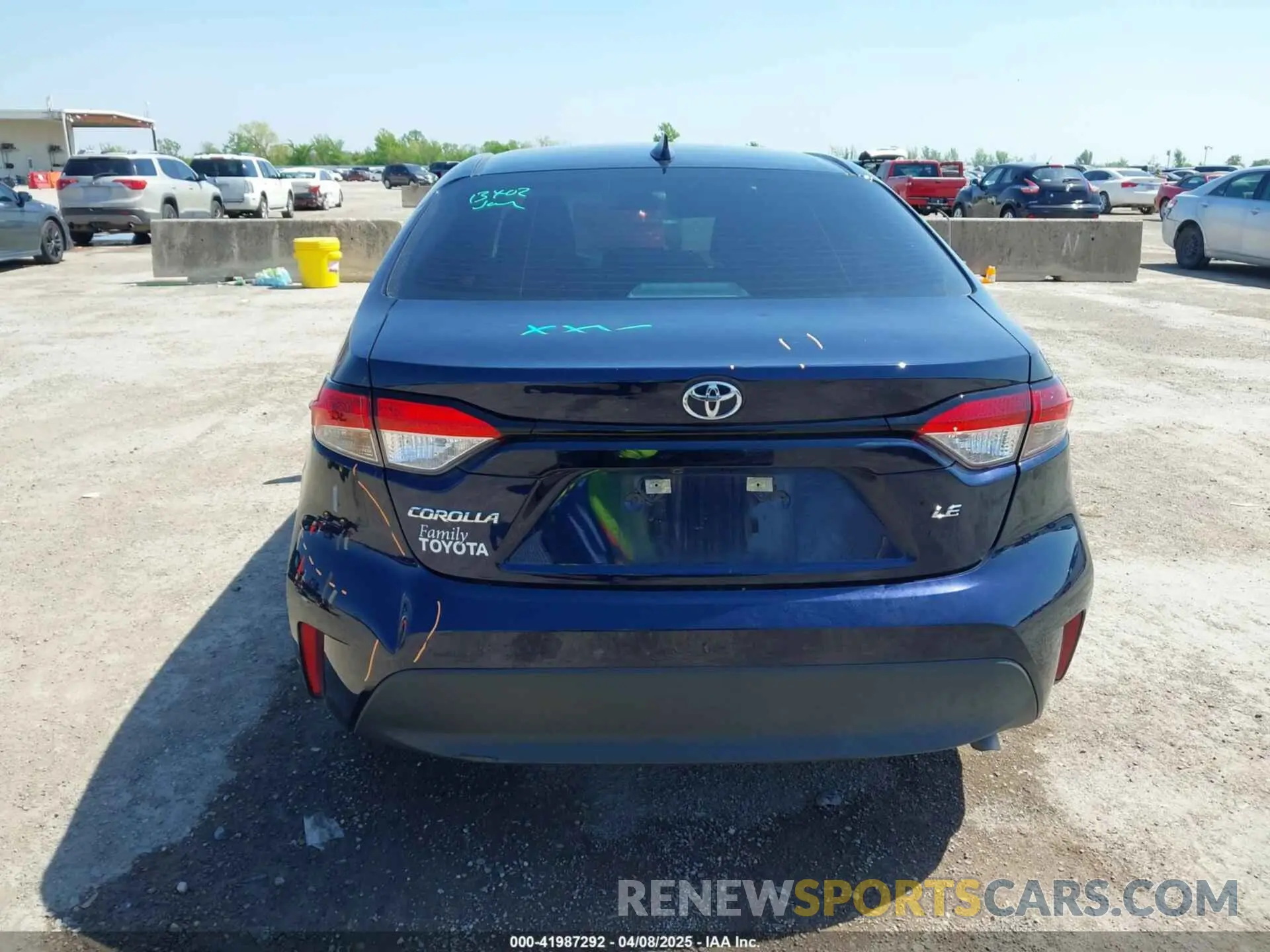 16 fotografías del automóvil dañado 5YFB4MDE0PP076618 TOYOTA COROLLA 2023