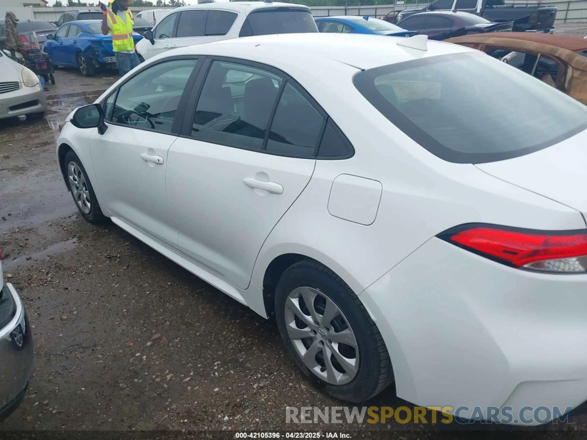 14 fotografías del automóvil dañado 5YFB4MDE1PP022468 TOYOTA COROLLA 2023