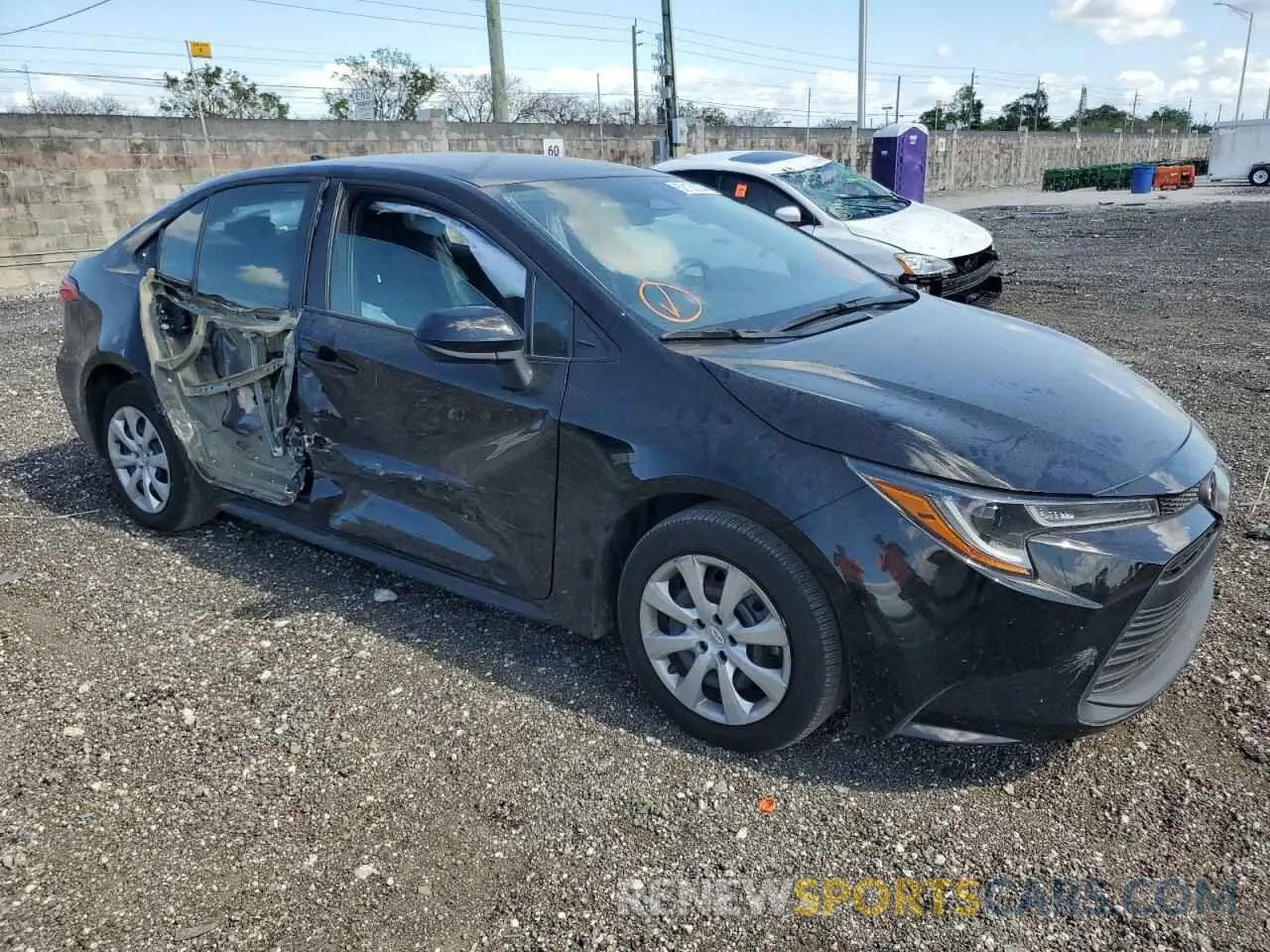 4 fotografías del automóvil dañado 5YFB4MDE1PP025547 TOYOTA COROLLA 2023