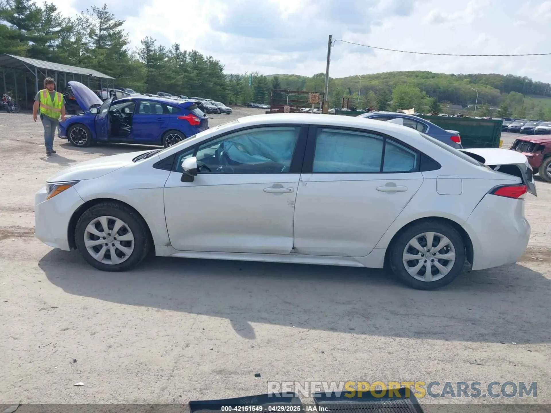 14 fotografías del automóvil dañado 5YFB4MDE1PP053736 TOYOTA COROLLA 2023