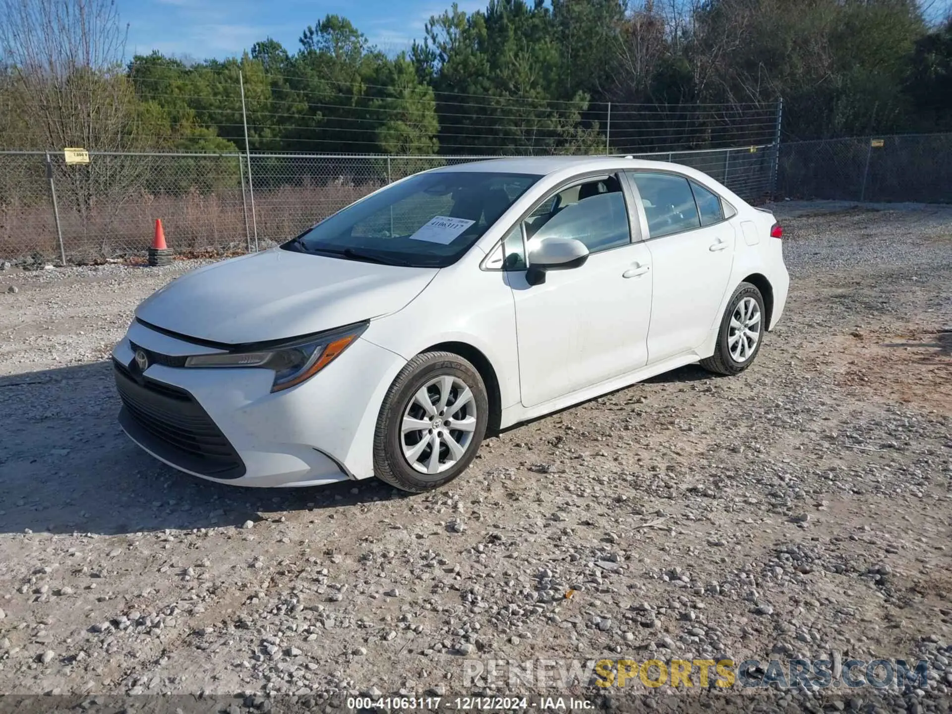 2 fotografías del automóvil dañado 5YFB4MDE2PP002486 TOYOTA COROLLA 2023
