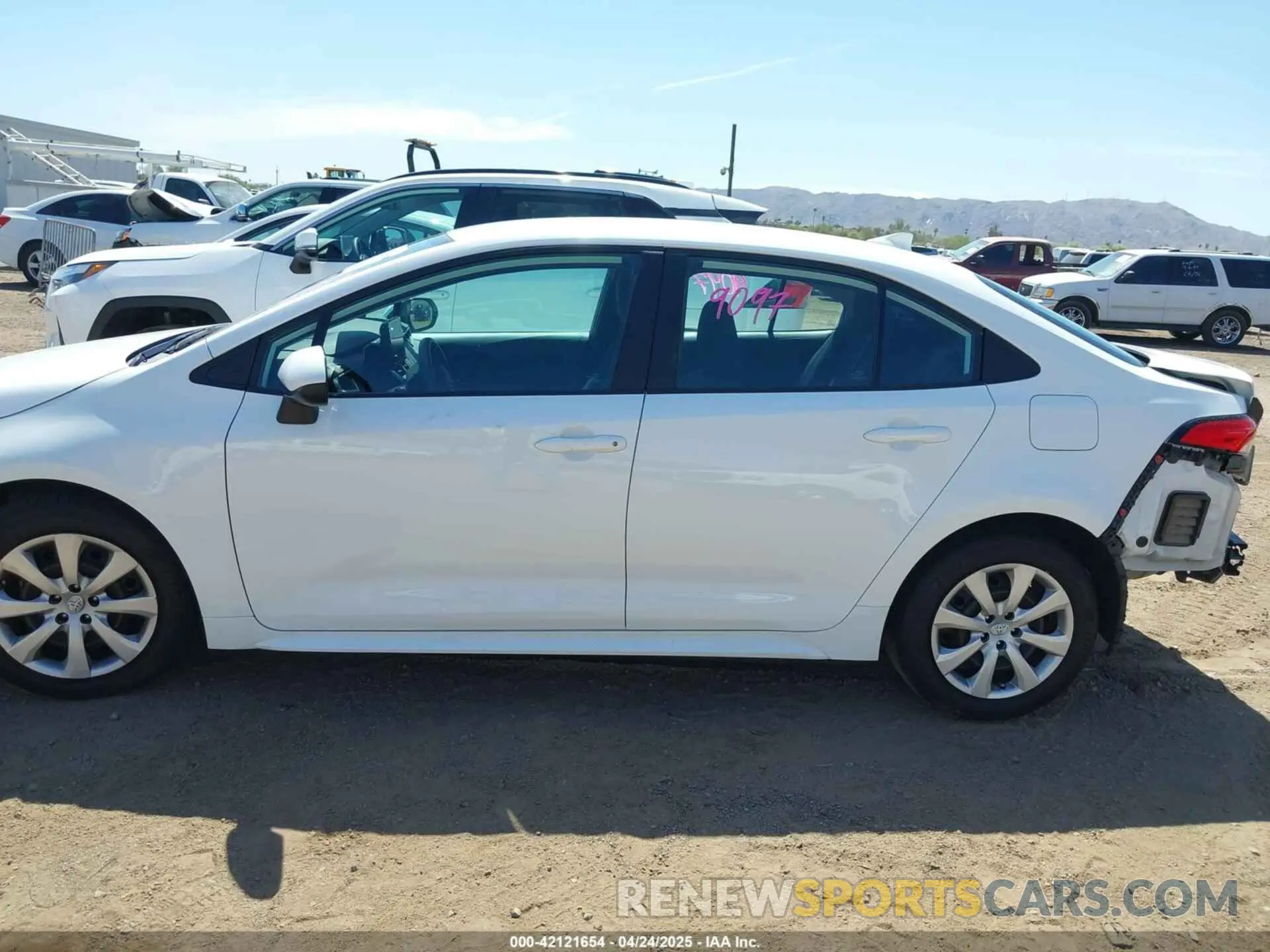 13 fotografías del automóvil dañado 5YFB4MDE2PP021765 TOYOTA COROLLA 2023