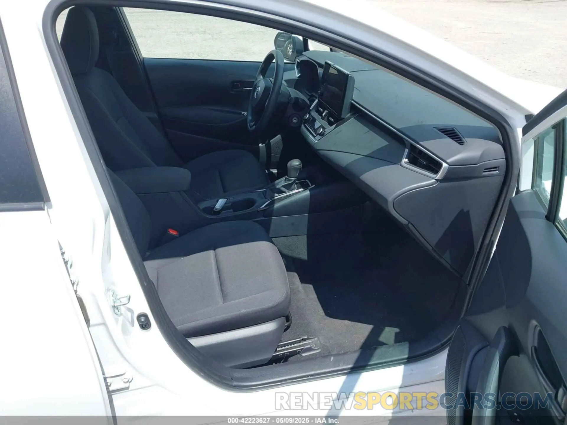 5 fotografías del automóvil dañado 5YFB4MDE2PP046567 TOYOTA COROLLA 2023