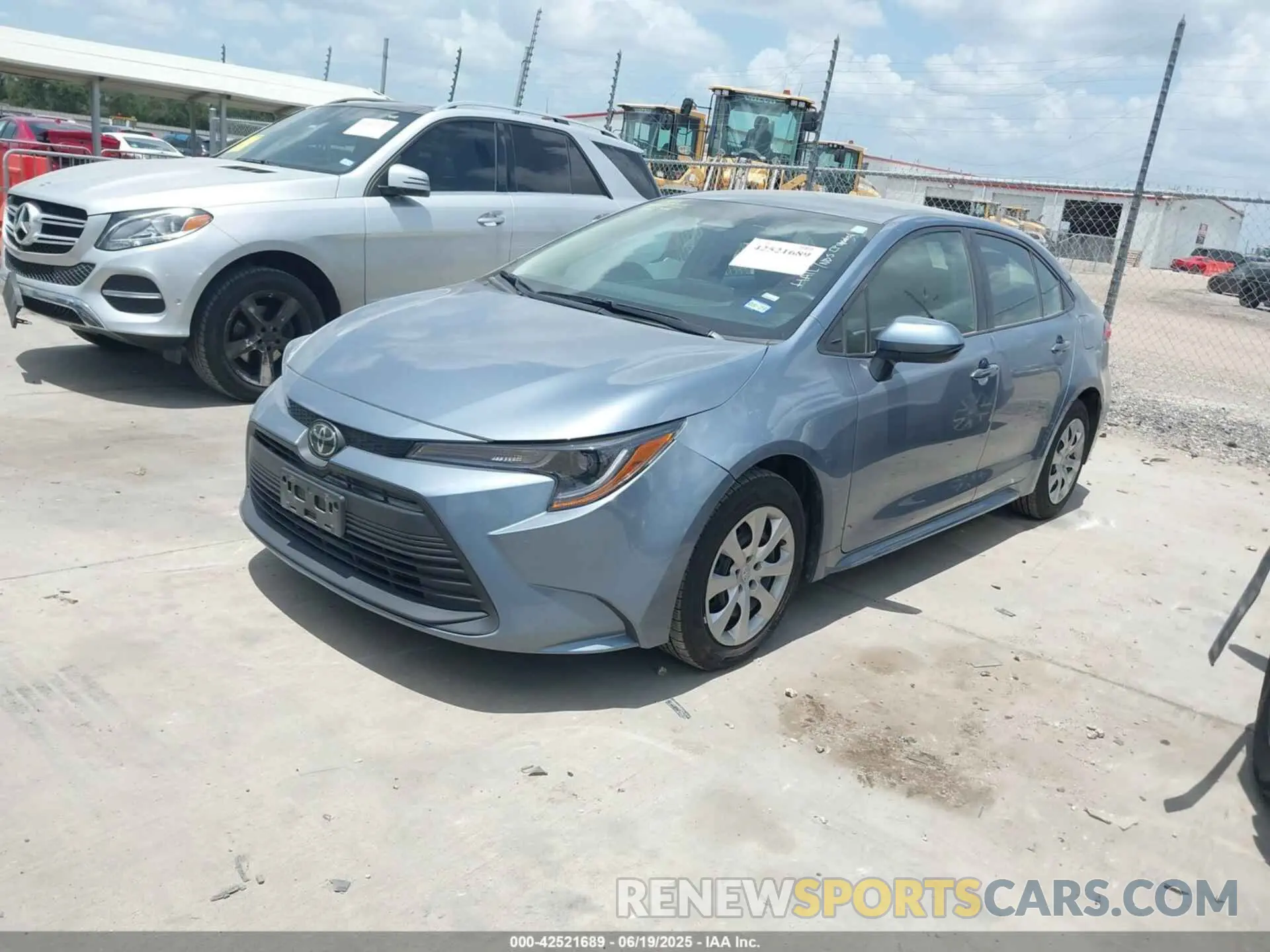 2 fotografías del automóvil dañado 5YFB4MDE2PP051557 TOYOTA COROLLA 2023
