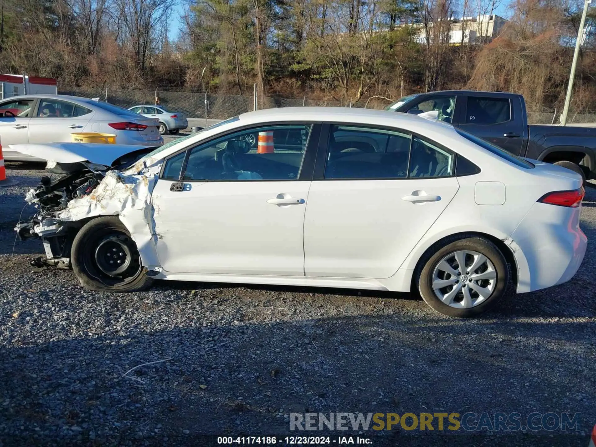 13 fotografías del automóvil dañado 5YFB4MDE3PP058243 TOYOTA COROLLA 2023