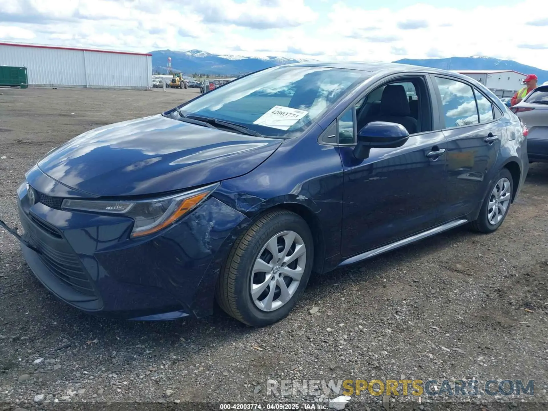 2 fotografías del automóvil dañado 5YFB4MDE3PP068965 TOYOTA COROLLA 2023