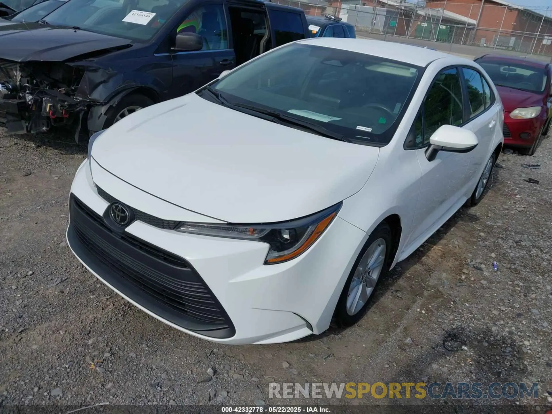 2 fotografías del automóvil dañado 5YFB4MDE4PP001968 TOYOTA COROLLA 2023