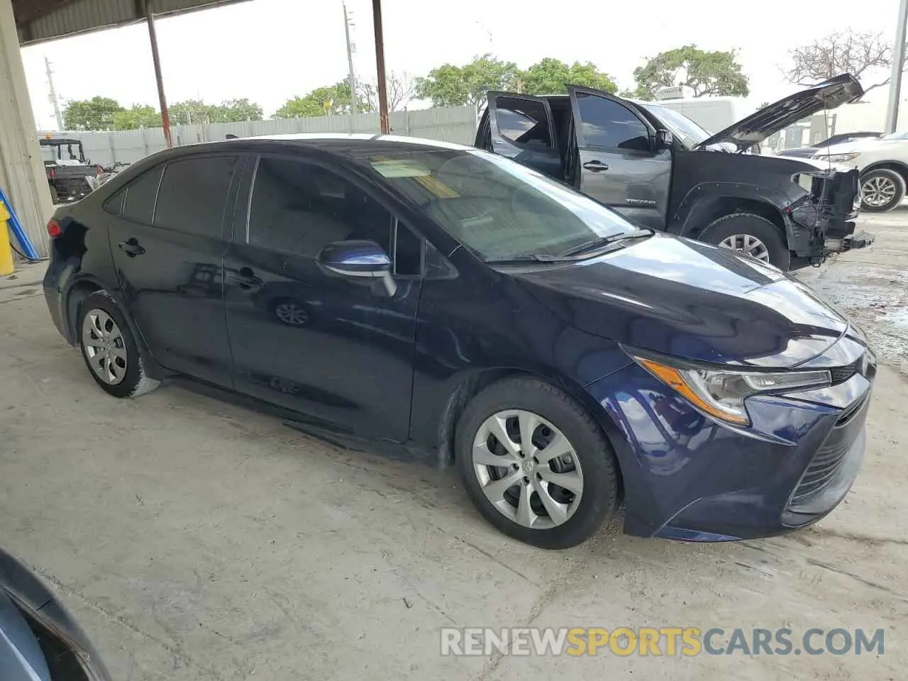4 fotografías del automóvil dañado 5YFB4MDE4PP029897 TOYOTA COROLLA 2023