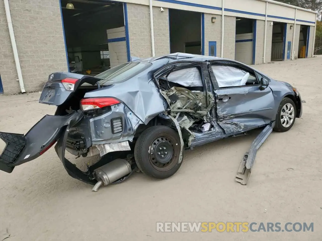3 fotografías del automóvil dañado 5YFB4MDE4PP034663 TOYOTA COROLLA 2023