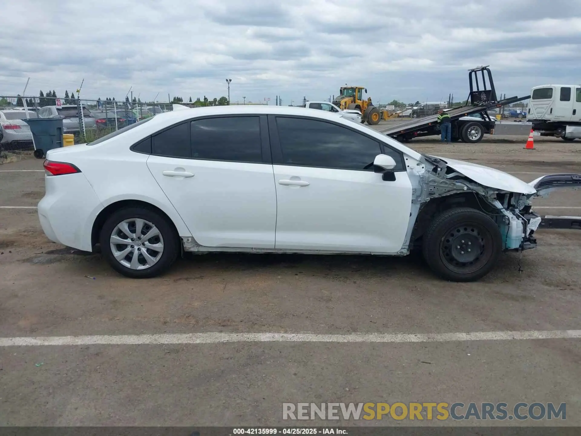14 fotografías del automóvil dañado 5YFB4MDE4PP055531 TOYOTA COROLLA 2023