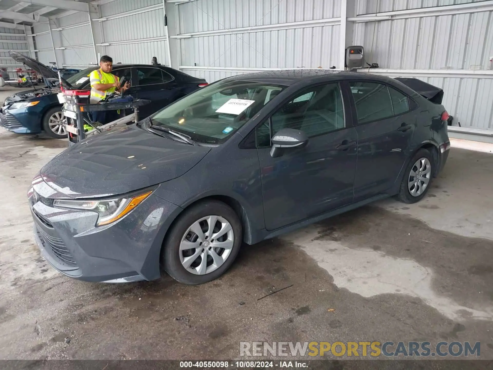 2 fotografías del automóvil dañado 5YFB4MDE5PP003597 TOYOTA COROLLA 2023