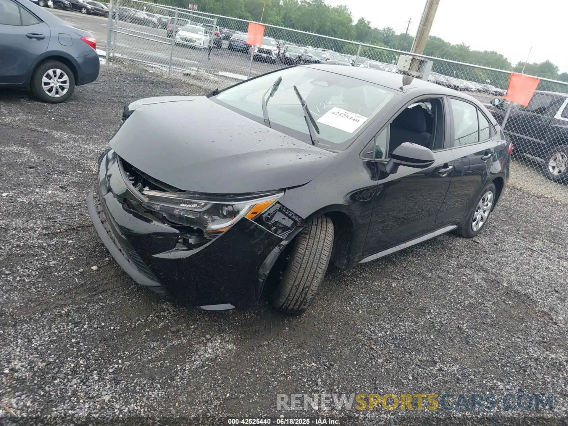 2 fotografías del automóvil dañado 5YFB4MDE5PP028810 TOYOTA COROLLA 2023