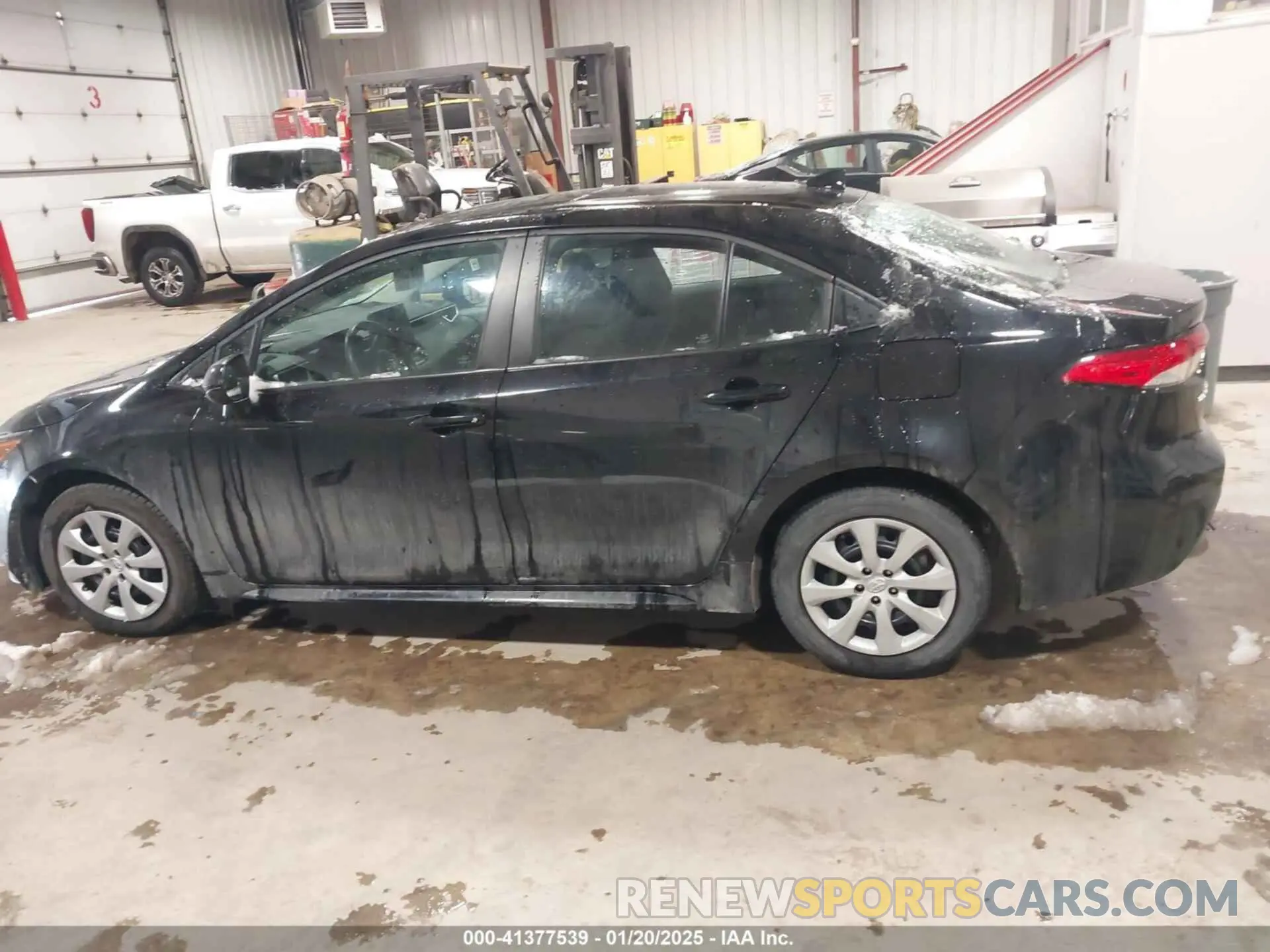 14 fotografías del automóvil dañado 5YFB4MDE5PP066358 TOYOTA COROLLA 2023