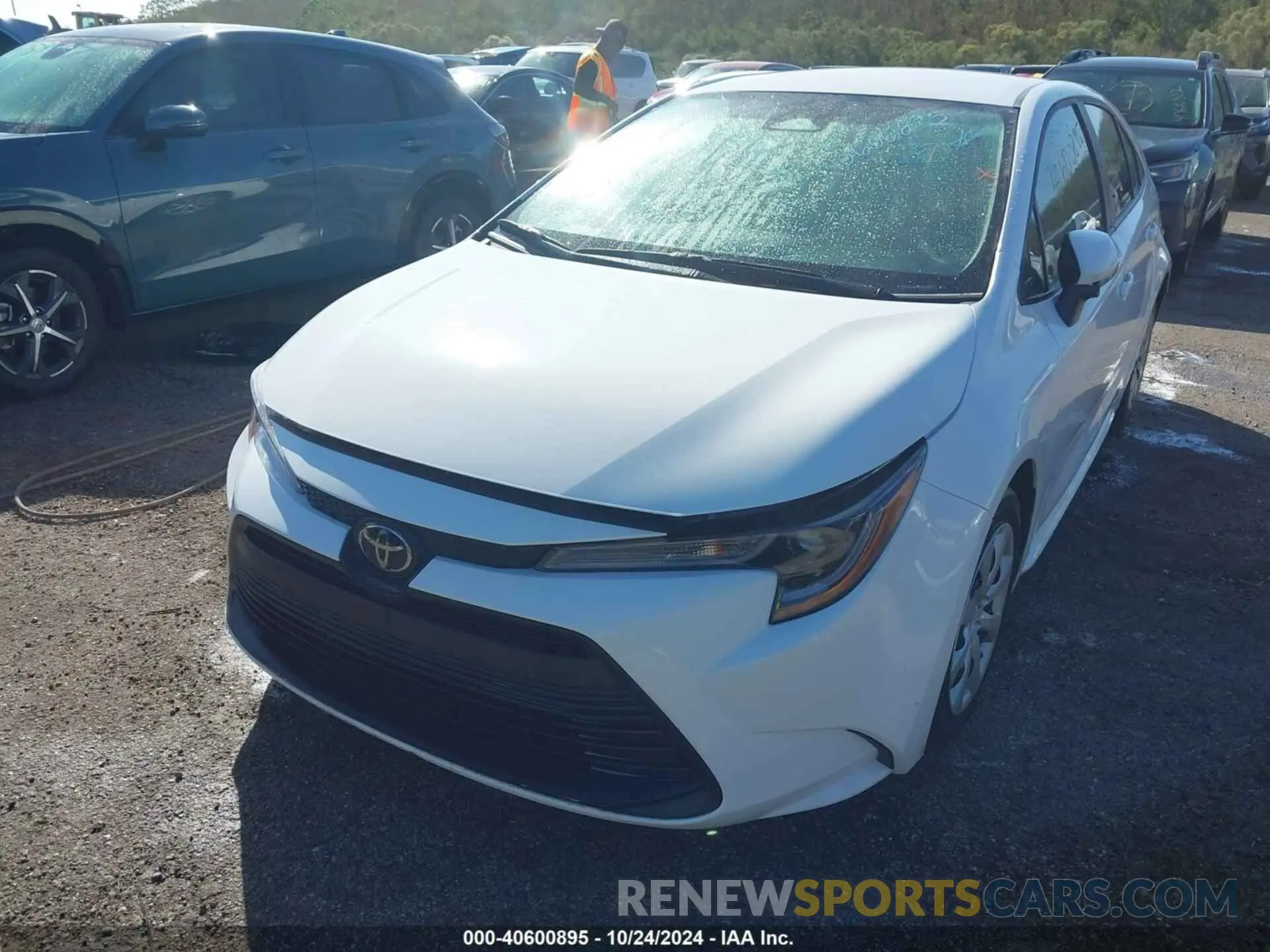 2 fotografías del automóvil dañado 5YFB4MDE6PP077093 TOYOTA COROLLA 2023