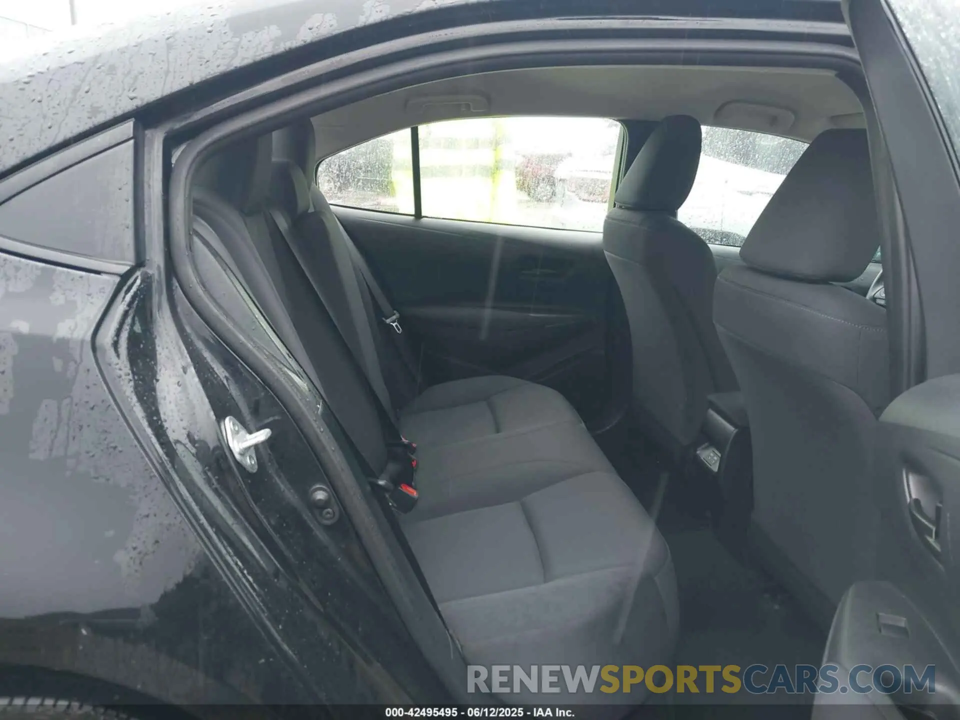 8 fotografías del automóvil dañado 5YFB4MDE7PP022099 TOYOTA COROLLA 2023