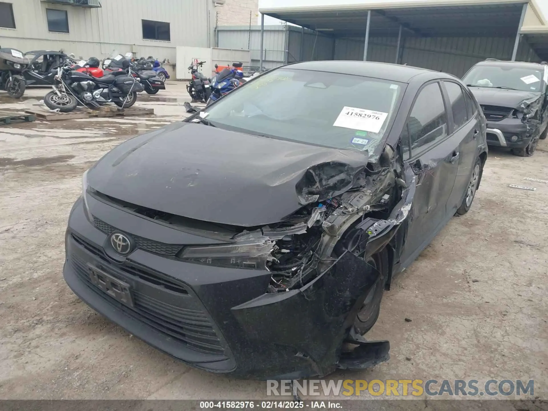 2 fotografías del automóvil dañado 5YFB4MDE7PP041395 TOYOTA COROLLA 2023