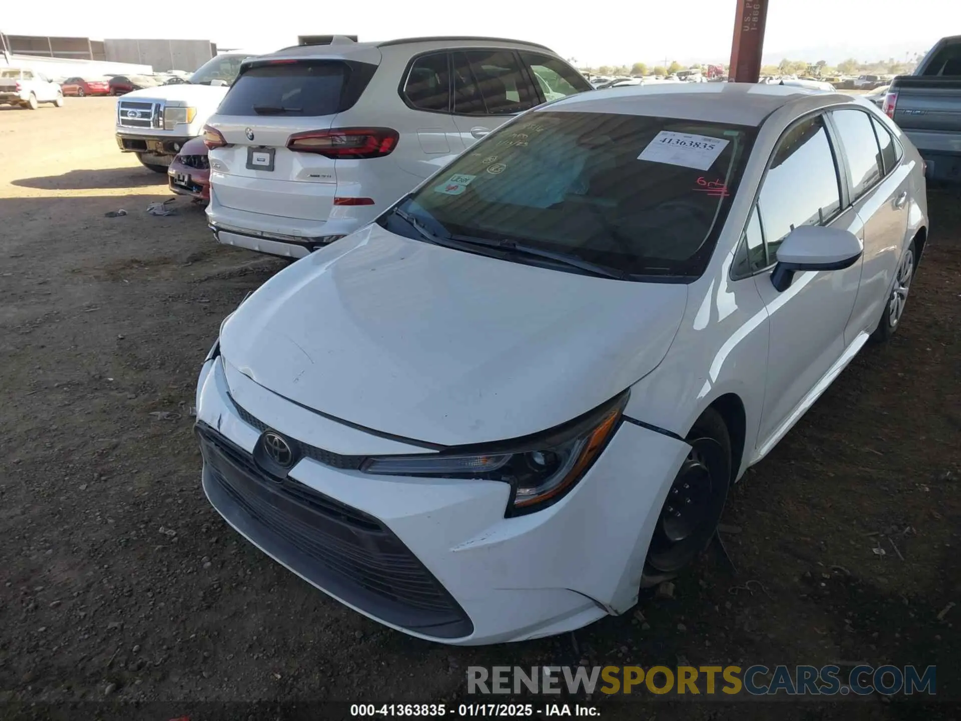 2 fotografías del automóvil dañado 5YFB4MDE7PP073828 TOYOTA COROLLA 2023