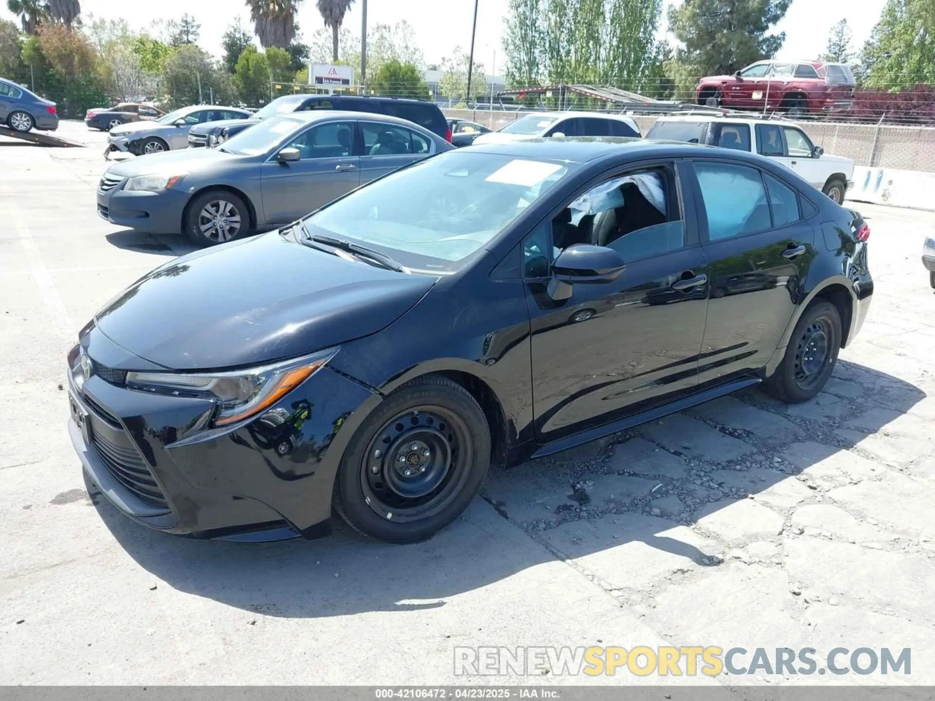 2 fotografías del automóvil dañado 5YFB4MDE8PP025125 TOYOTA COROLLA 2023