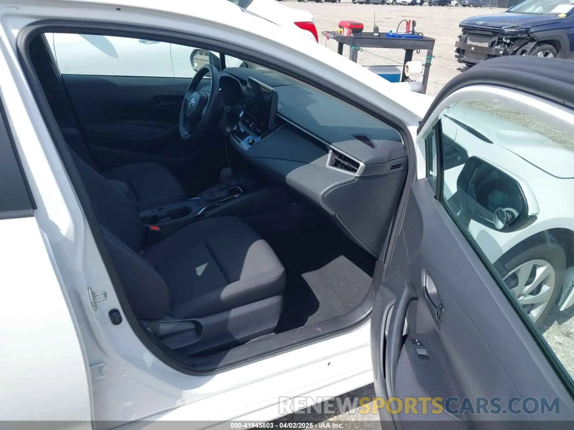 5 fotografías del automóvil dañado 5YFB4MDE8PP037615 TOYOTA COROLLA 2023