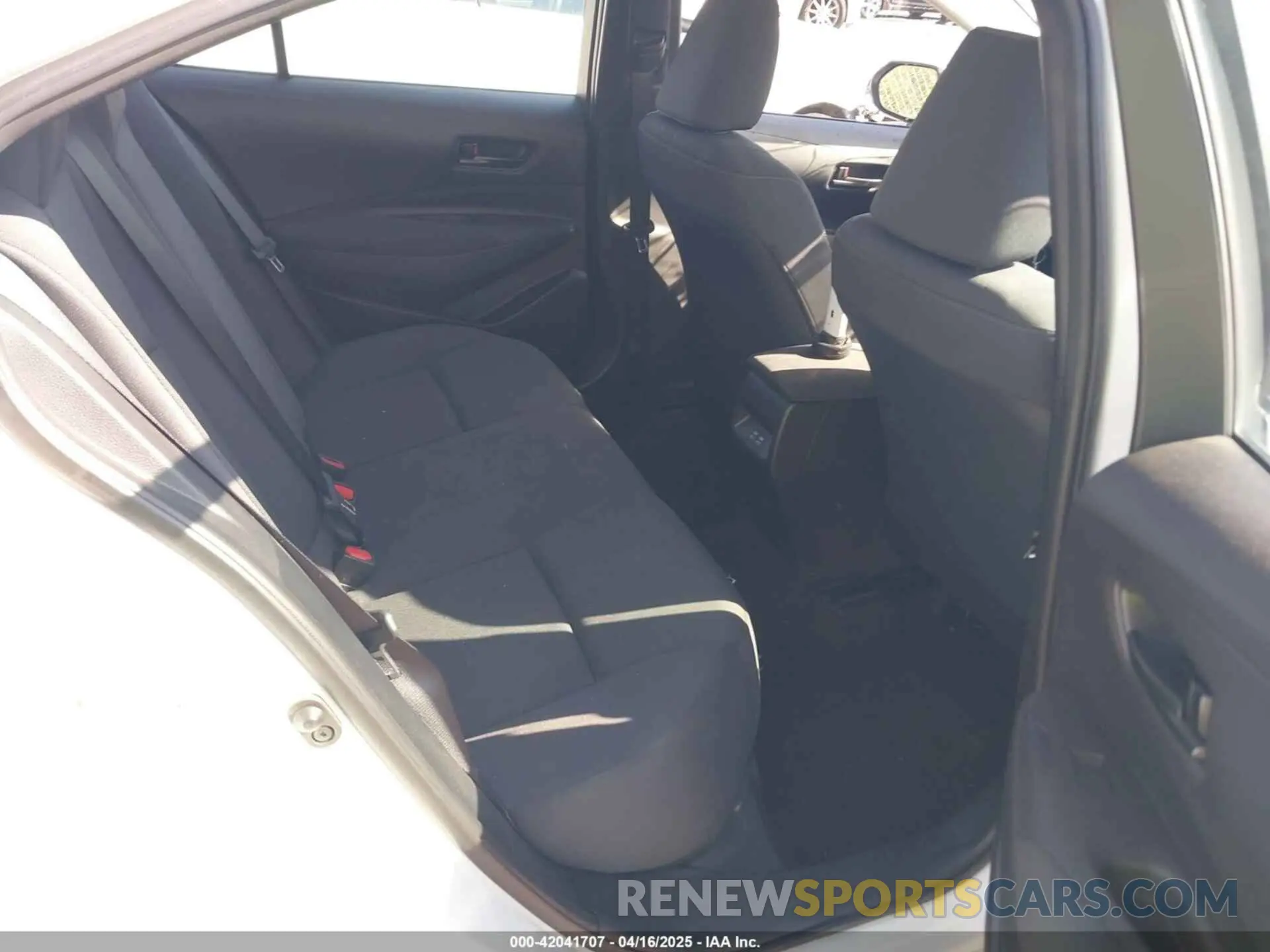 8 fotografías del automóvil dañado 5YFB4MDE8PP069156 TOYOTA COROLLA 2023
